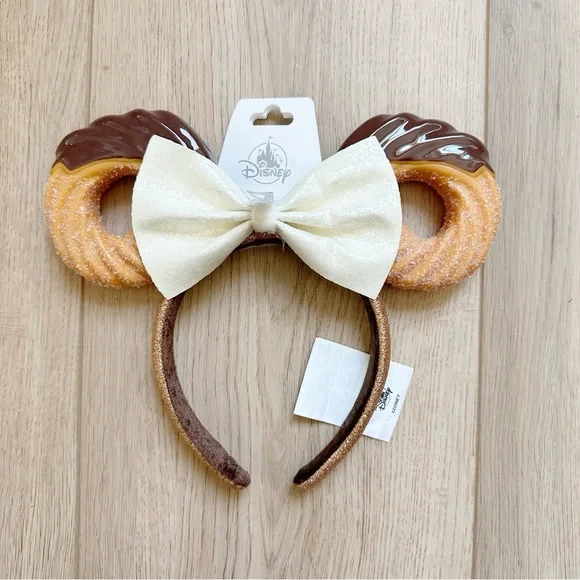 Disney Churro Mickey Ears - Picture 1 of 1